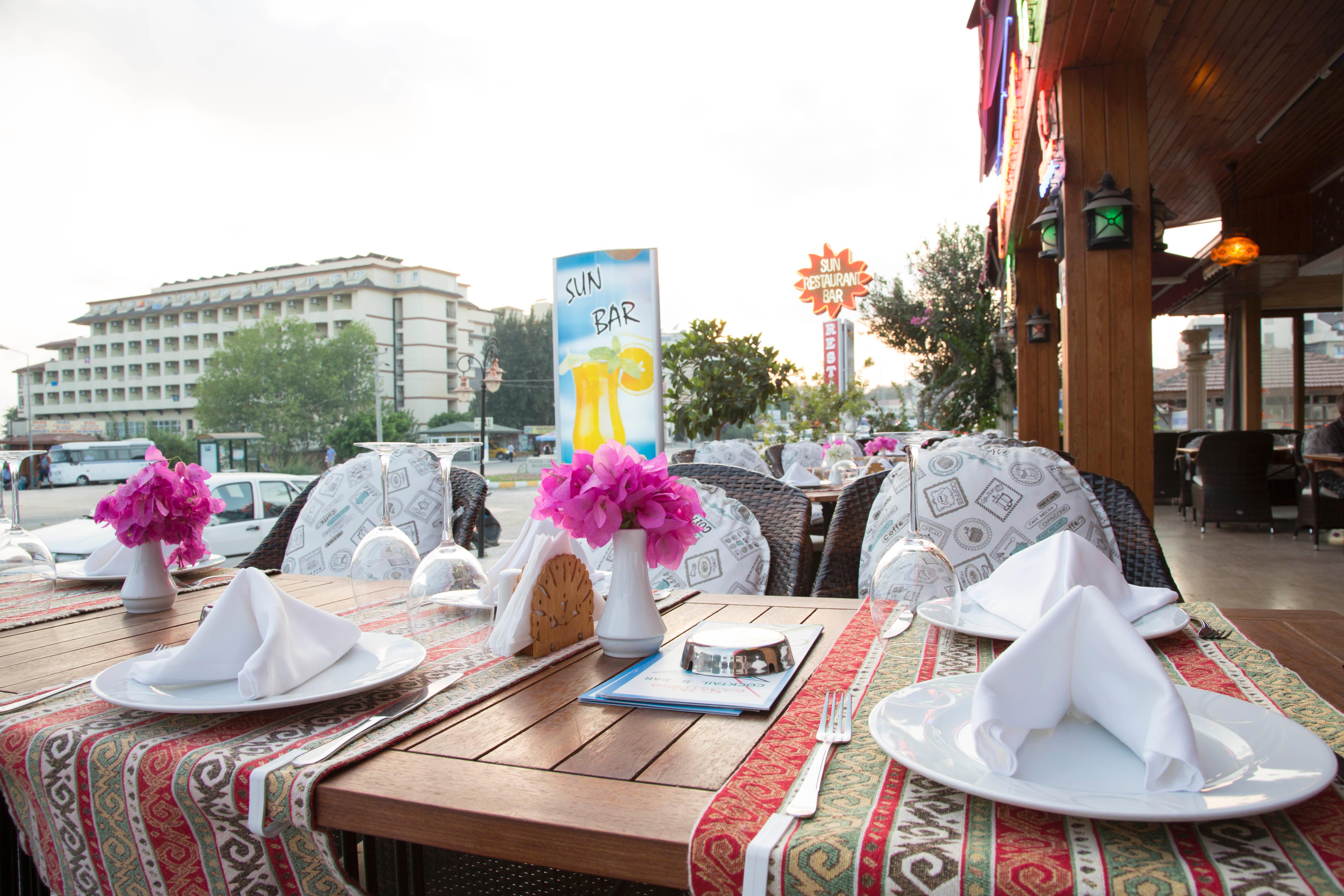Merve Sun Hotel & Spa Side Exterior photo